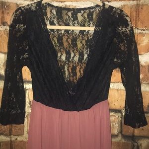 Black Lace bodice/Pink Skirt size Large..Unbranded